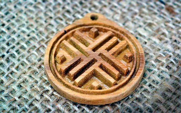 amuleti di legno per la salute